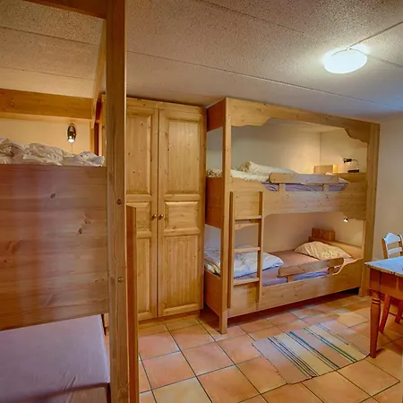 Large With Stunning Views! *