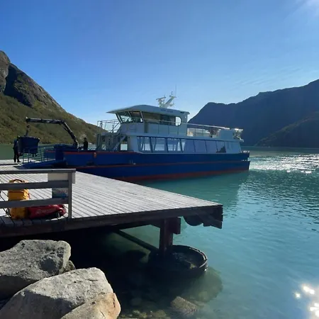 Vakantiehuis Large With Stunning Views! *
